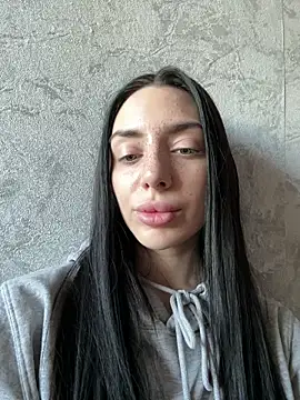 MishellKins online show from March 21, 2026, 1:48 pm