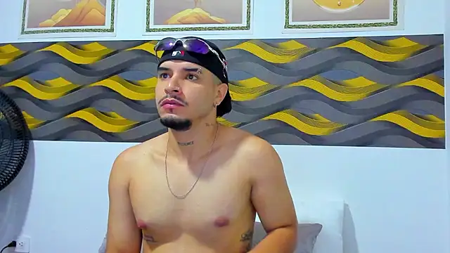 Leon Hotx online show from March 19, 2026, 11:58 am