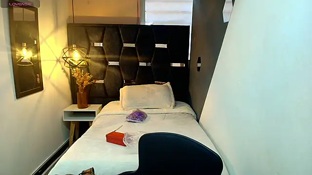 Keyla Brunette  online show from April 27, 2026, 11:41 am