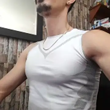 jhosuamoore online show from April 19, 2026, 12:48 pm