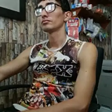 jhosuamoore online show from April 26, 2026, 1:53 pm