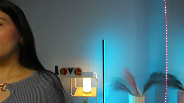 Rachel Wren online show from July 16, 2026, 7:53 pm