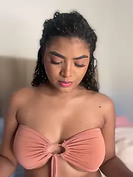 karlymonroe online show from March 16, 2026, 4:33 pm