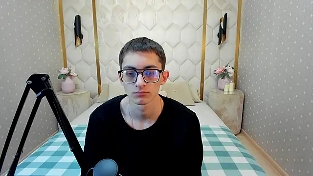 RonBevs online show from May 6, 2026, 8:14 pm