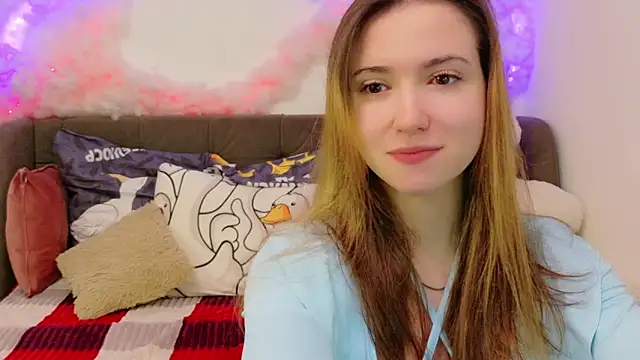 Snapshot of LeenMoonie chatting on May 30, 2026, 5:37 am LeenMoonie online show from May 30, 2026, 5:37 am
