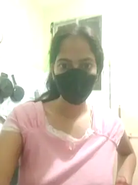 nidhiyadav00 online show from April 30, 2026, 9:08 pm