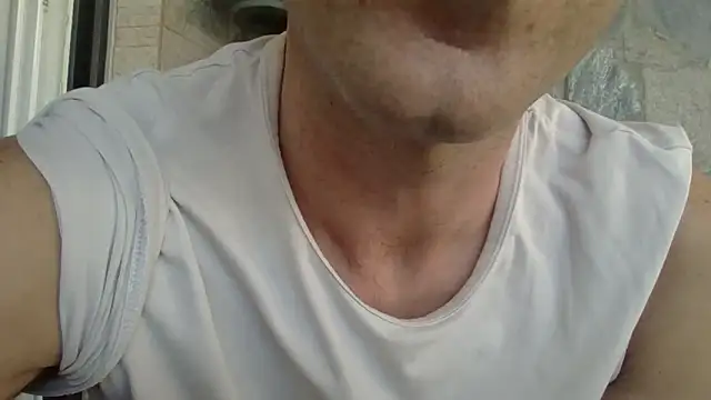 Snapshot of NaughtyNikos chatting on April 8, 2026, 5:07 am NaughtyNikos online show from April 8, 2026, 5:07 am