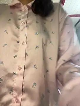 Snapshot of karlatiburcio chatting on July 22, 2026, 4:21 pm karlatiburcio online show from July 22, 2026, 4:21 pm