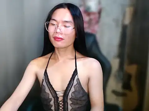 small 13 online show from July 12, 2026, 7:49 pm