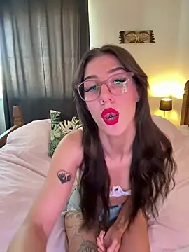 LuluHeartX online show from March 18, 2026, 11:57 am