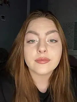 Snapshot of AureliaRosee chatting on March 14, 2026, 5:18 pm AureliaRosee online show from March 14, 2026, 5:18 pm