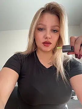 bettyloveu online show from June 2, 2026, 4:03 am