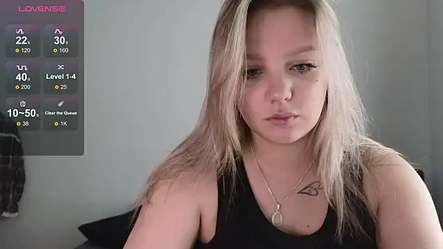 Snapshot of bettyloveu chatting on July 3, 2026, 4:19 am bettyloveu online show from July 3, 2026, 4:19 am