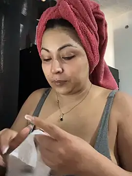 karlyprintt online show from July 8, 2026, 2:32 pm