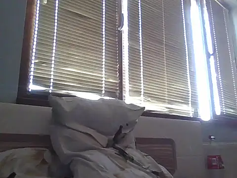 stiven121312 online show from July 26, 2026, 2:46 pm
