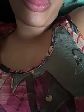 Snowygirl11 online show from April 8, 2026, 8:03 am