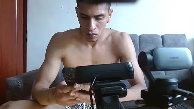 sornero777111 online show from April 29, 2026, 10:16 pm