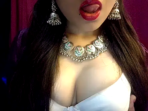 nadia doll69 online show from June 9, 2026, 6:41 pm