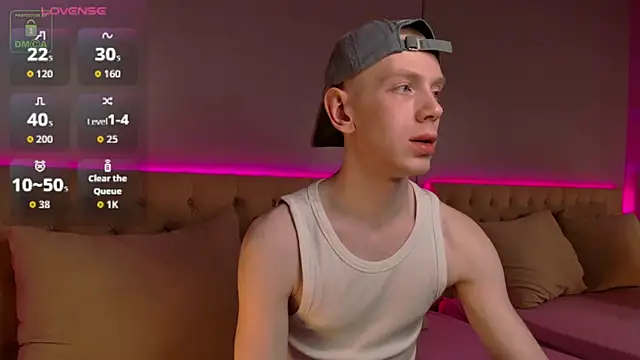 ZidNeeviil online show from March 24, 2026, 8:47 pm