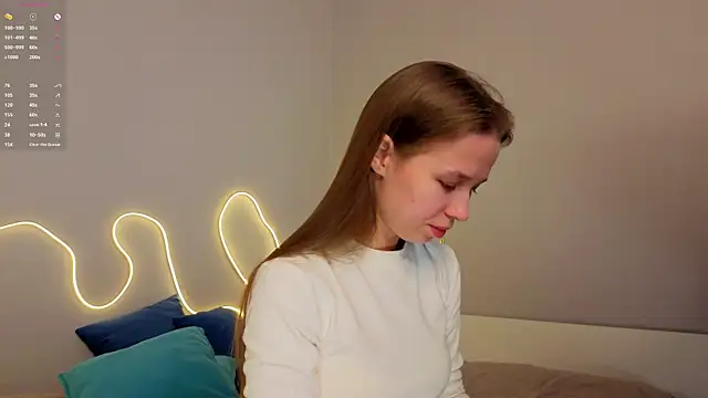 Emma dream  online show from May 2, 2026, 2:16 am