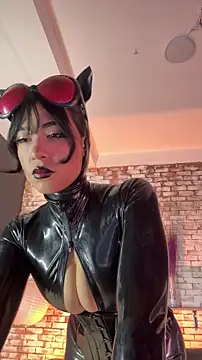 Liana Fem  online show from April 5, 2026, 3:20 pm