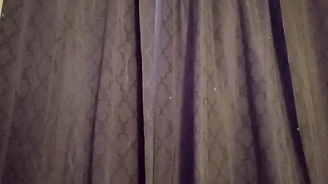 Snapshot of dropanddrippy1 chatting on March 24, 2026, 4:28 am dropanddrippy1 online show from March 24, 2026, 4:28 am