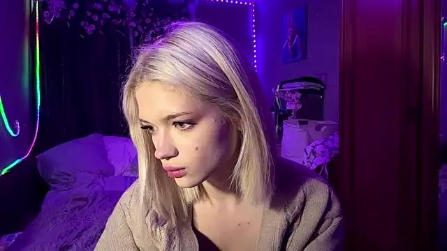 StacyChocopay online show from May 8, 2026, 10:04 pm