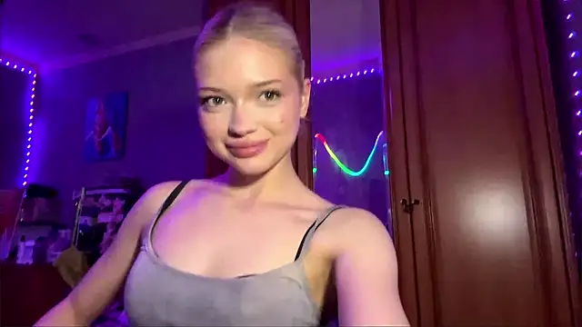 StacyChocopay online show from May 16, 2026, 12:51 am