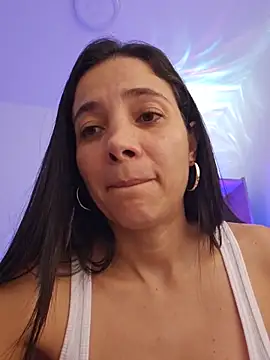 Snapshot of miaeyex chatting on June 3, 2026, 2:33 pm miaeyex online show from June 3, 2026, 2:33 pm