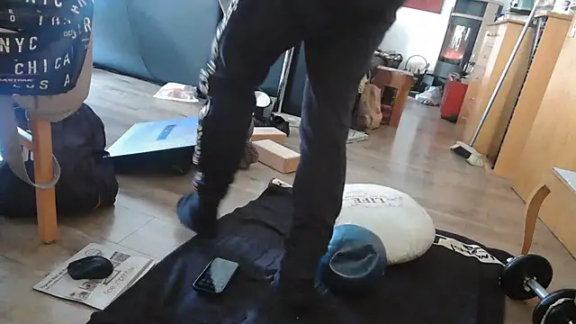 Thomate24 online show from March 20, 2026, 1:05 pm