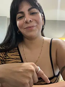 Snapshot of hey_cattt chatting on March 31, 2026, 6:03 am hey cattt online show from March 31, 2026, 6:03 am