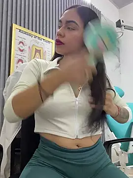 Snapshot of daniela-sexy chatting on April 23, 2026, 1:46 pm daniela-sexy online show from April 23, 2026, 1:46 pm