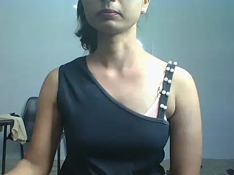 Sonam1186 online show from July 15, 2026, 3:06 pm
