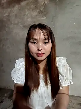 Mina xYx online show from March 18, 2026, 1:31 am