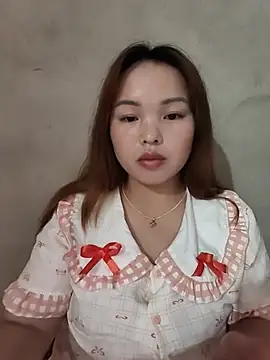 Snapshot of Mina_xYx chatting on July 6, 2026, 3:03 pm Mina xYx online show from July 6, 2026, 3:03 pm
