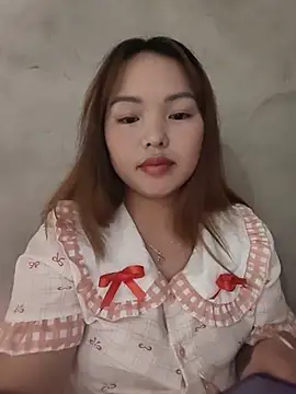 Snapshot of Mina_xYx chatting on July 7, 2026, 6:47 am Mina xYx online show from July 7, 2026, 6:47 am