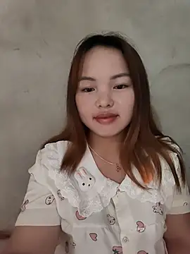 Snapshot of Mina_xYx chatting on July 19, 2026, 3:21 am Mina xYx online show from July 19, 2026, 3:21 am