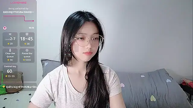 oblakitty  online show from March 27, 2026, 5:35 am
