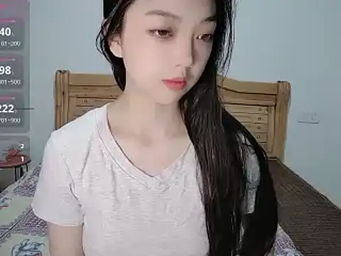 oblakitty  online show from June 20, 2026, 11:29 pm