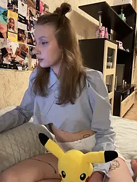  JolynJostar online show from March 18, 2026, 6:00 pm