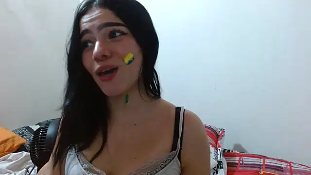 Snapshot of lina_seduce chatting on June 2, 2026, 1:29 am lina seduce online show from June 2, 2026, 1:29 am