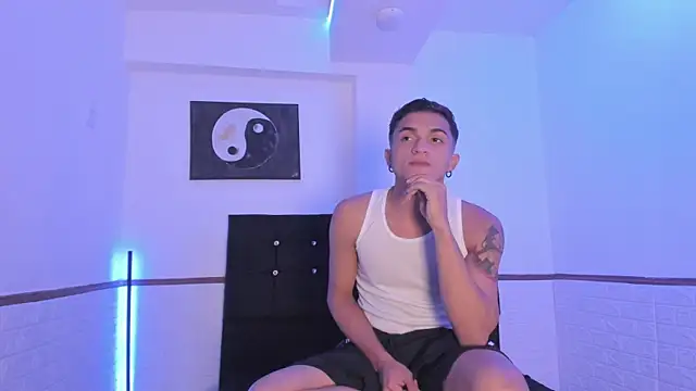 KendallRain online show from April 18, 2026, 12:25 am