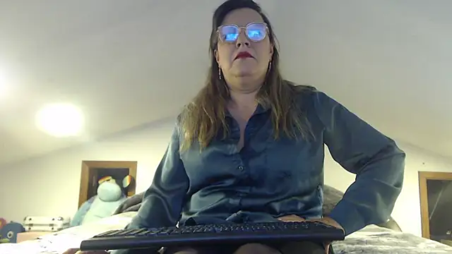 Malu 617 online show from March 23, 2026, 4:16 am