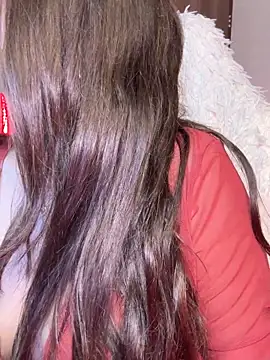 Liora Sol online show from March 18, 2026, 11:52 pm