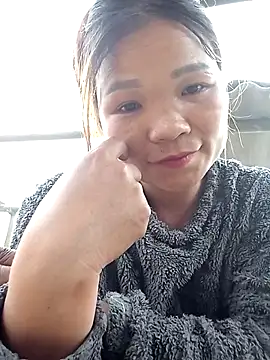 maymay121 online show from May 11, 2026, 11:16 am