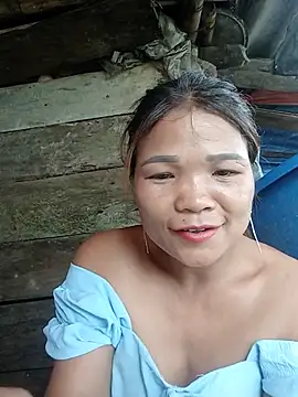 maymay121 online show from May 17, 2026, 4:43 am