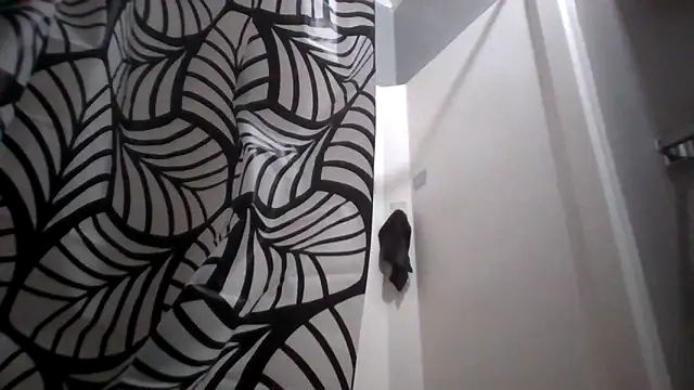 Envyussfantasy online show from April 13, 2026, 1:16 pm