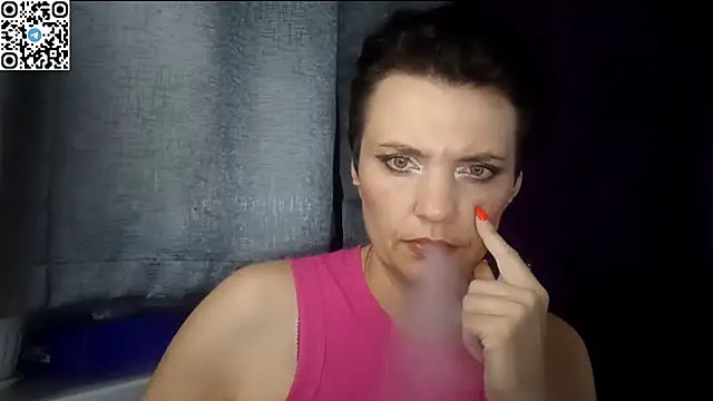 HotMamaQueen234 online show from May 31, 2026, 6:20 pm