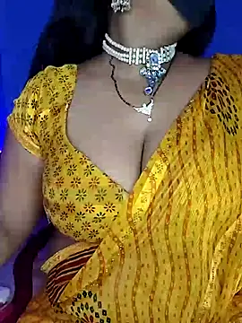 Snapshot of Miss_roohi chatting on July 26, 2026, 2:57 pm Miss roohi online show from July 26, 2026, 2:57 pm