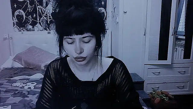 AllisonDeetz online show from May 22, 2026, 5:07 pm